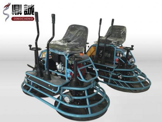 點(diǎn)擊查看詳細(xì)信息<br>標(biāo)題：雙盤(pán)駕駛式抹光機(jī) 閱讀次數(shù)：11872