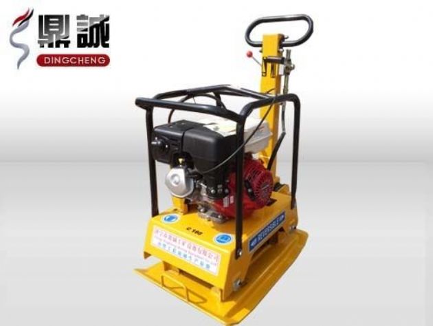 點(diǎn)擊查看詳細(xì)信息<br>標(biāo)題：雙向振動(dòng)平板夯 閱讀次數(shù)：12487