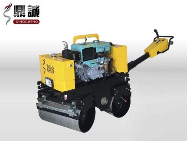 點(diǎn)擊查看詳細(xì)信息<br>標(biāo)題：DC-840-I全液壓手扶雙鋼輪壓路機(jī) 閱讀次數(shù)：13801