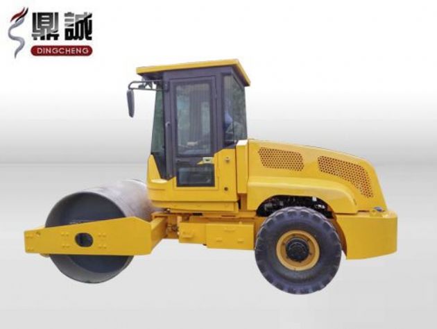 點(diǎn)擊查看詳細(xì)信息<br>標(biāo)題：6噸單鋼輪振動(dòng)壓路機(jī) 閱讀次數(shù)：12726