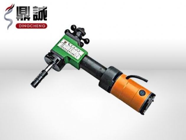 點擊查看詳細信息<br>標題：T型內(nèi)漲式管子坡口機 閱讀次數(shù)：4854