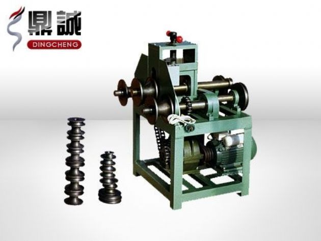 點(diǎn)擊查看詳細(xì)信息<br>標(biāo)題：立式多功能滾動(dòng)式彎管機(jī) 閱讀次數(shù)：5374