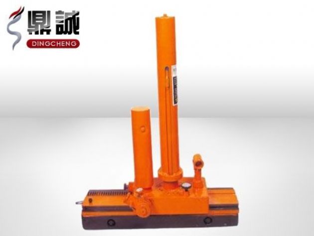 點(diǎn)擊查看詳細(xì)信息<br>標(biāo)題：機(jī)車落軌復(fù)位機(jī) 閱讀次數(shù)：5056